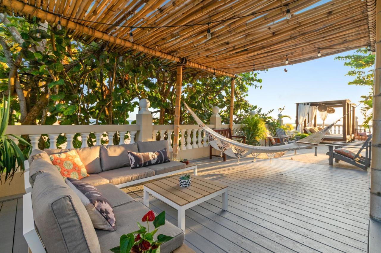 Tres Sirenas Beach Inn Rincon Buitenkant foto