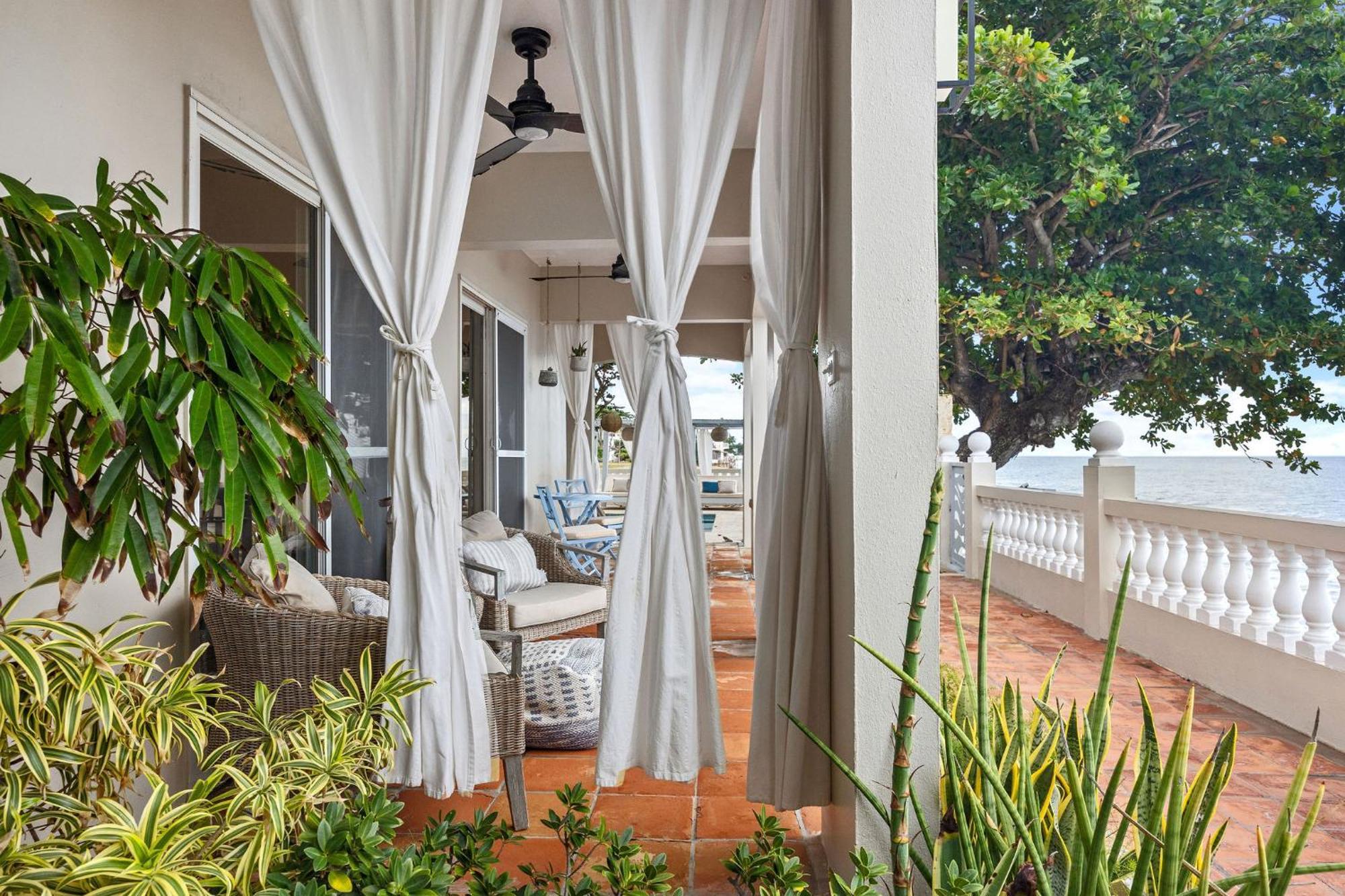Tres Sirenas Beach Inn Rincon Buitenkant foto